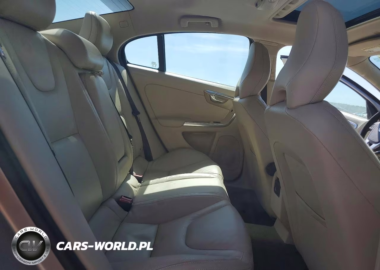 2014 Volvo S60 T5 VIN:YV1612FH4E2282472 - 10