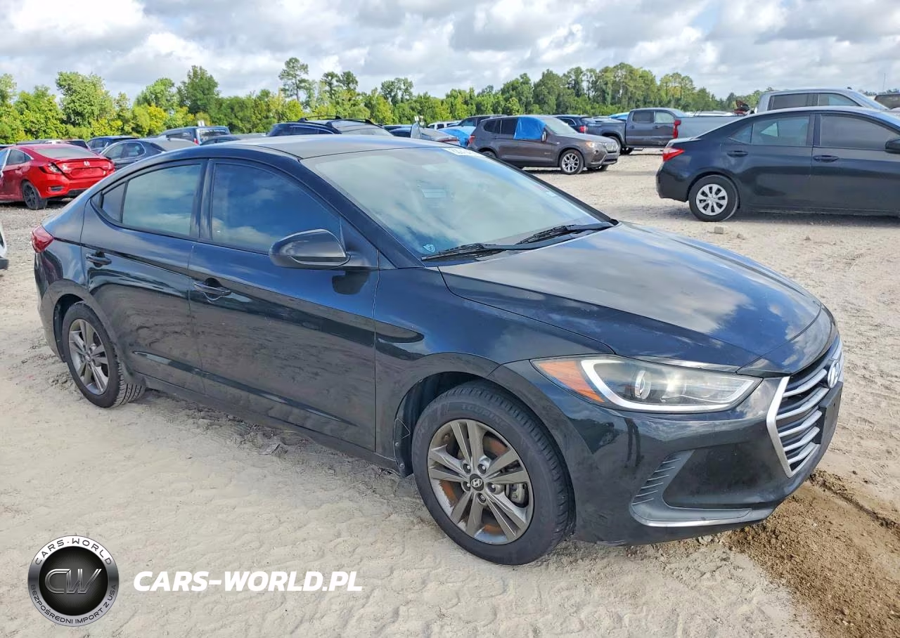 2017 Hyundai Elantra Se VIN:5NPD84LF4HH011759 - 4