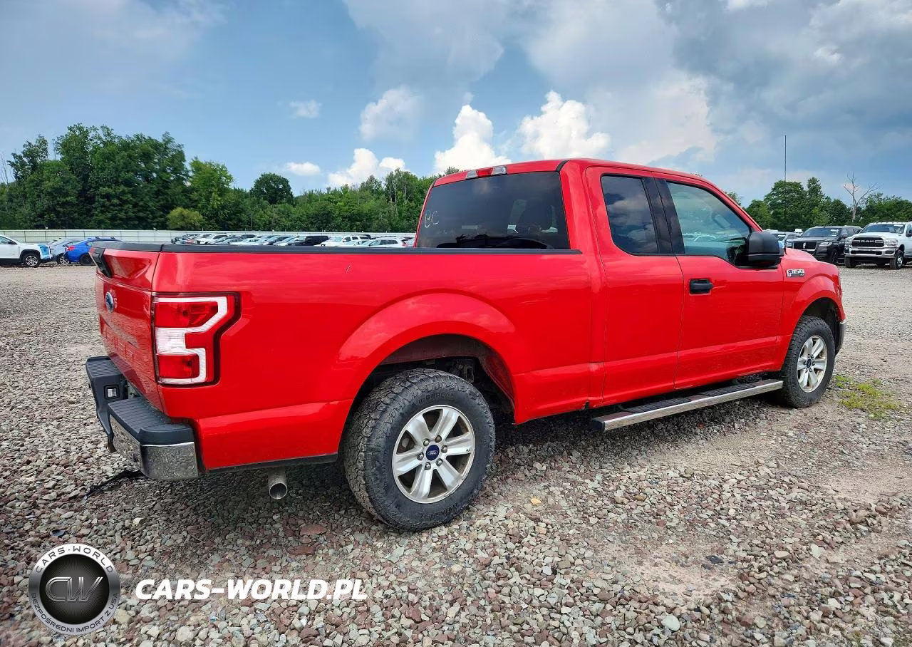 2018 Ford F150 Super Cab VIN:1FTEX1CB2JFE11015 - 3