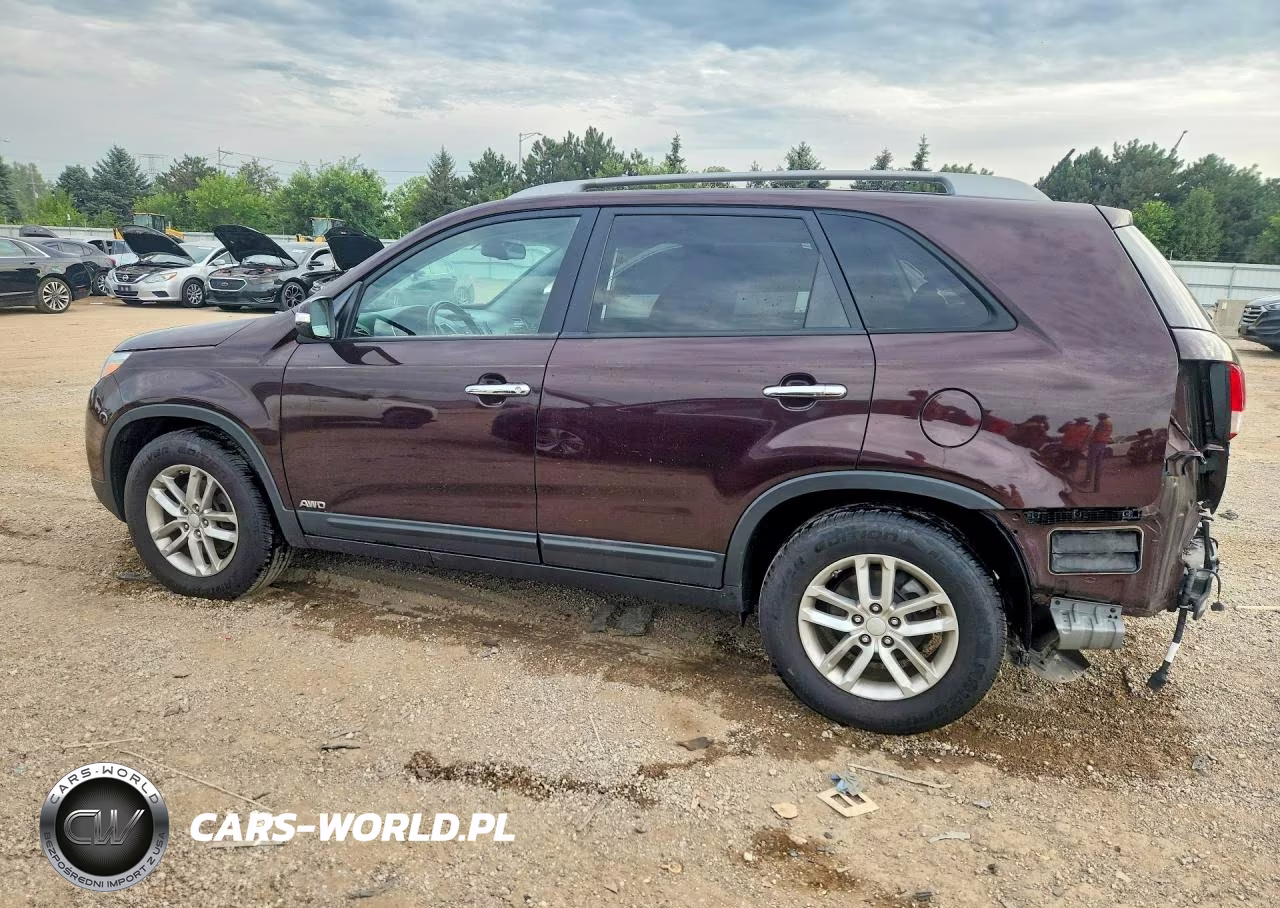 2015 Kia Sorento Lx VIN:5XYKTCA6XFG594037 - 2
