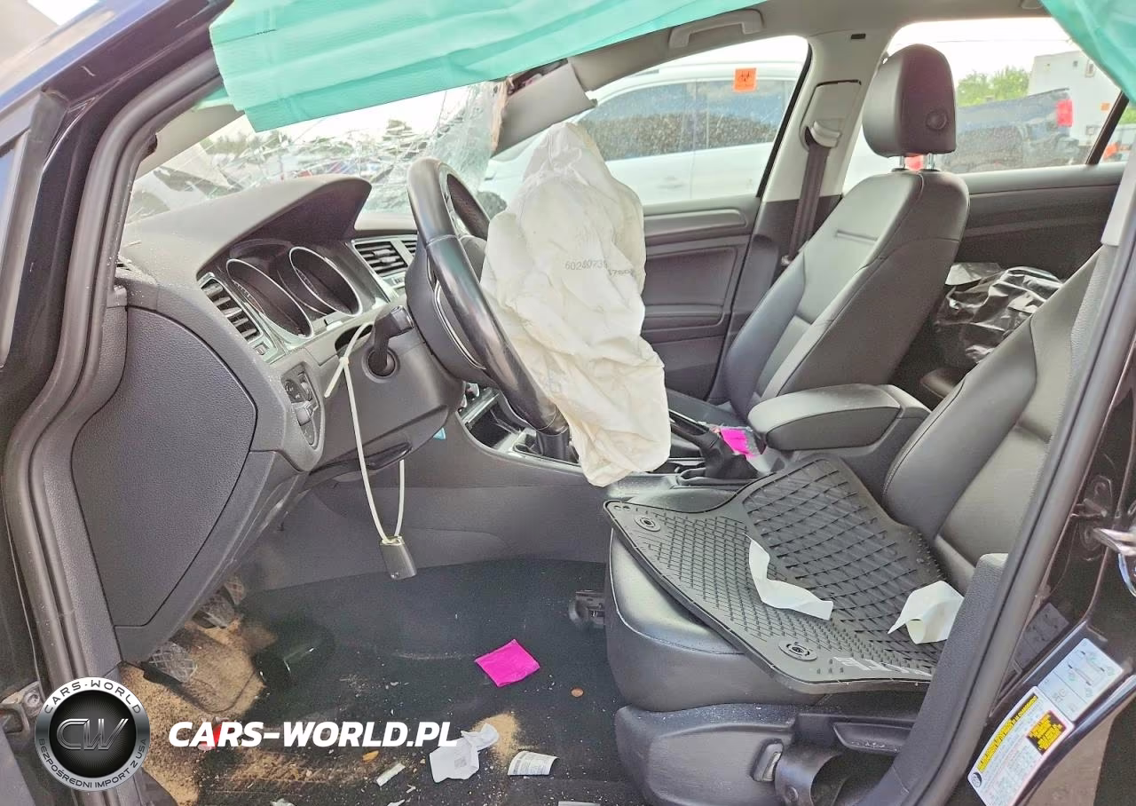 2019 Volkswagen Golf S VIN:3VWW57AU7KM025139 - 7