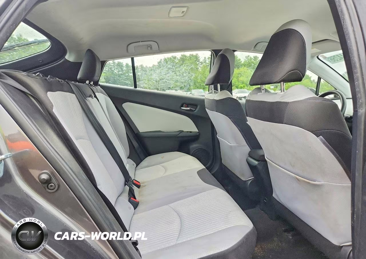 2018 Toyota Prius Two VIN:JTDKBRFU0J3082975 - 10