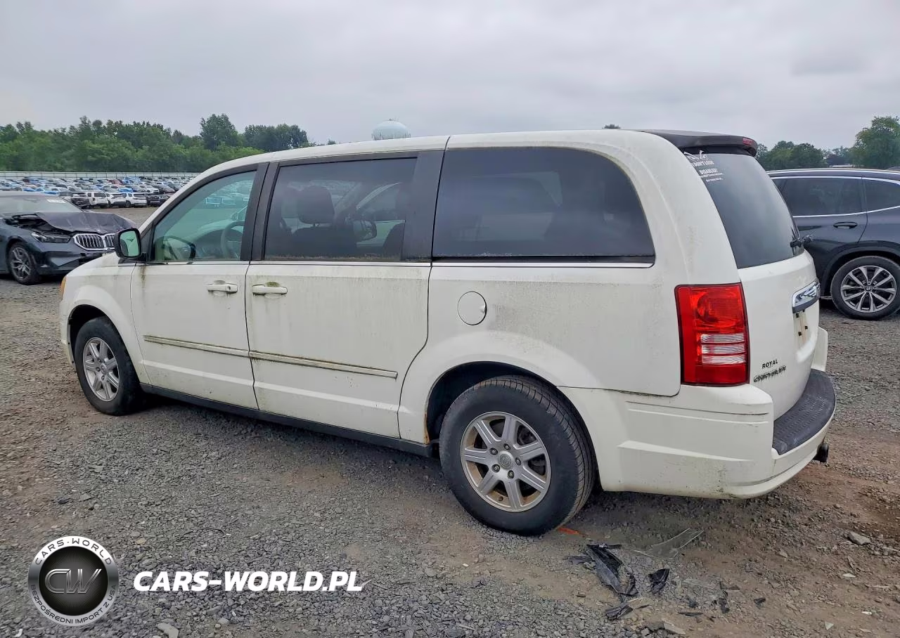 2010 Chrysler Town & Country Lx VIN:2A4RR2D18AR351803 - 2
