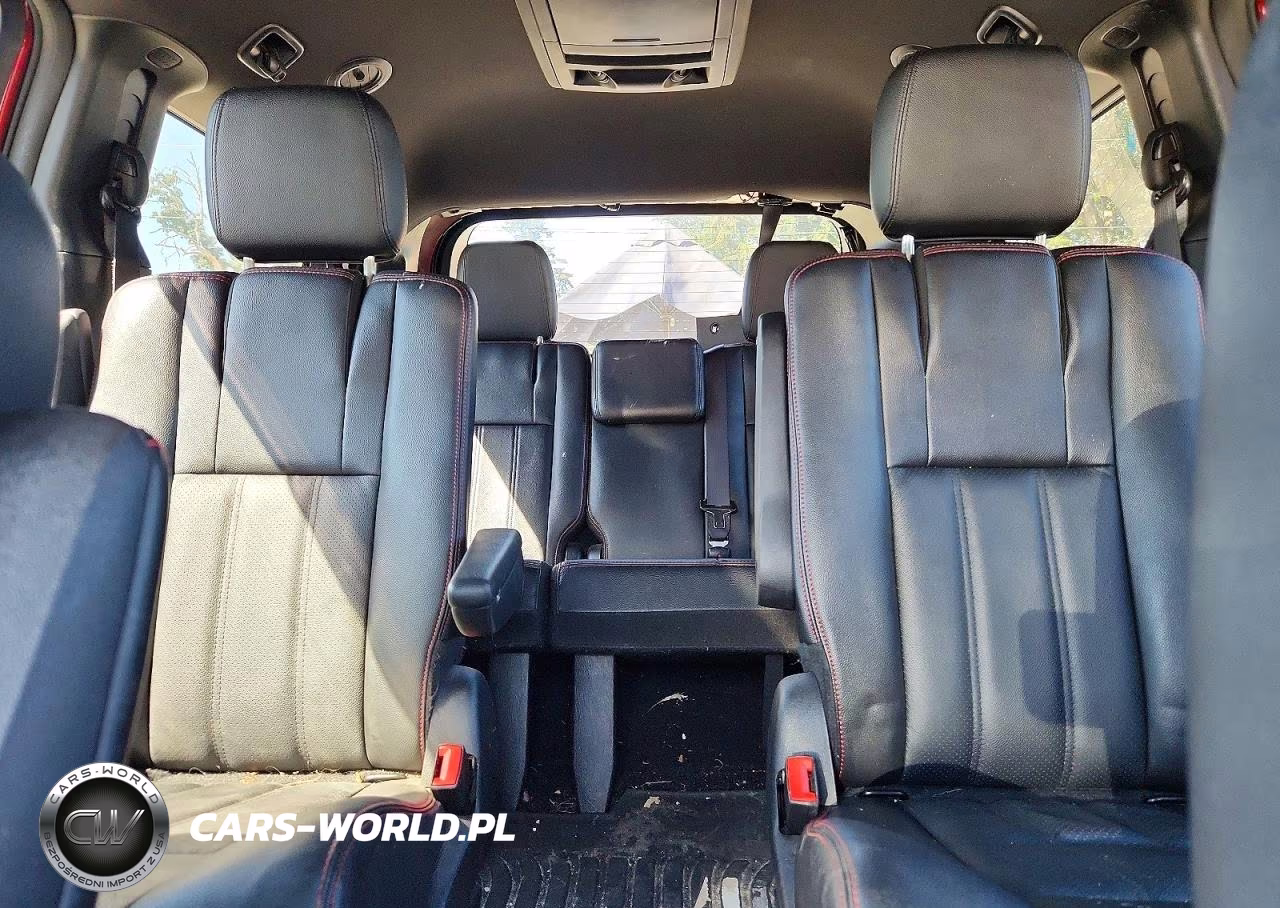 2019 Dodge Grand Caravan Gt VIN:2C4RDGEG4KR743019 - 10