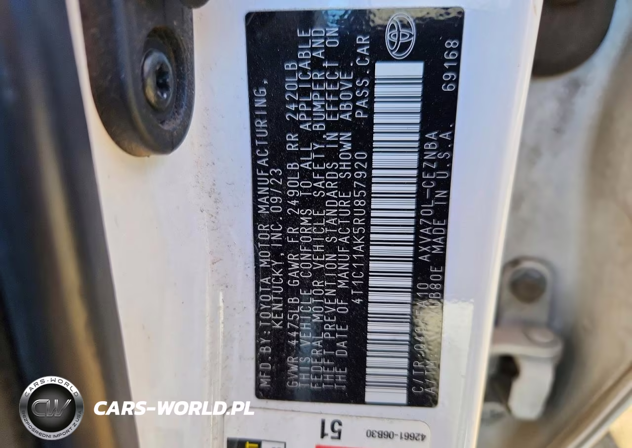 2024 Toyota Camry Le VIN:4T1C11AK5RU857920 - 13