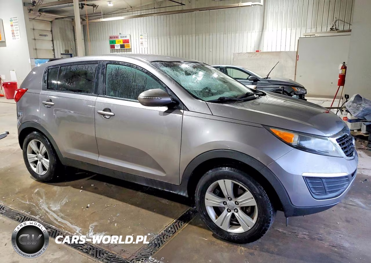 2012 Kia Sportage Lx VIN:KNDPB3A28C7256845 - 4