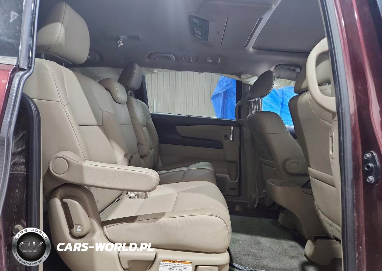 2015 Honda Odyssey Touring VIN:5FNRL5H92FB033381 - 11