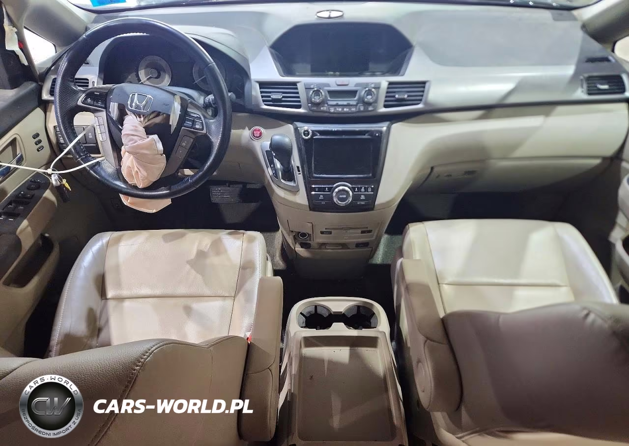 2015 Honda Odyssey Touring VIN:5FNRL5H92FB033381 - 8