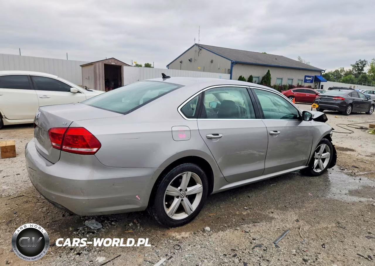 2013 Volkswagen Passat Se VIN:1VWBH7A33DC122694 - 3