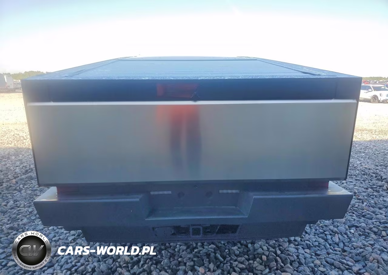 2025 Tesla Cybertruck VIN:7G2CEHED1SA066807 - 6