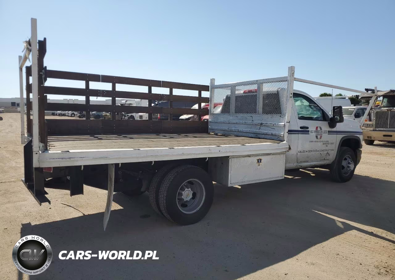 2024 Chevrolet Silverado C3500 VIN:1GB3WRE73RF408478 - 3