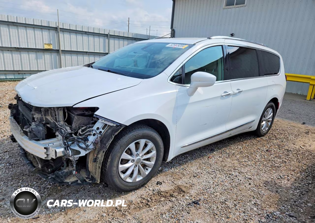 2018 Chrysler Pacifica – zdjęcie 1 z 13