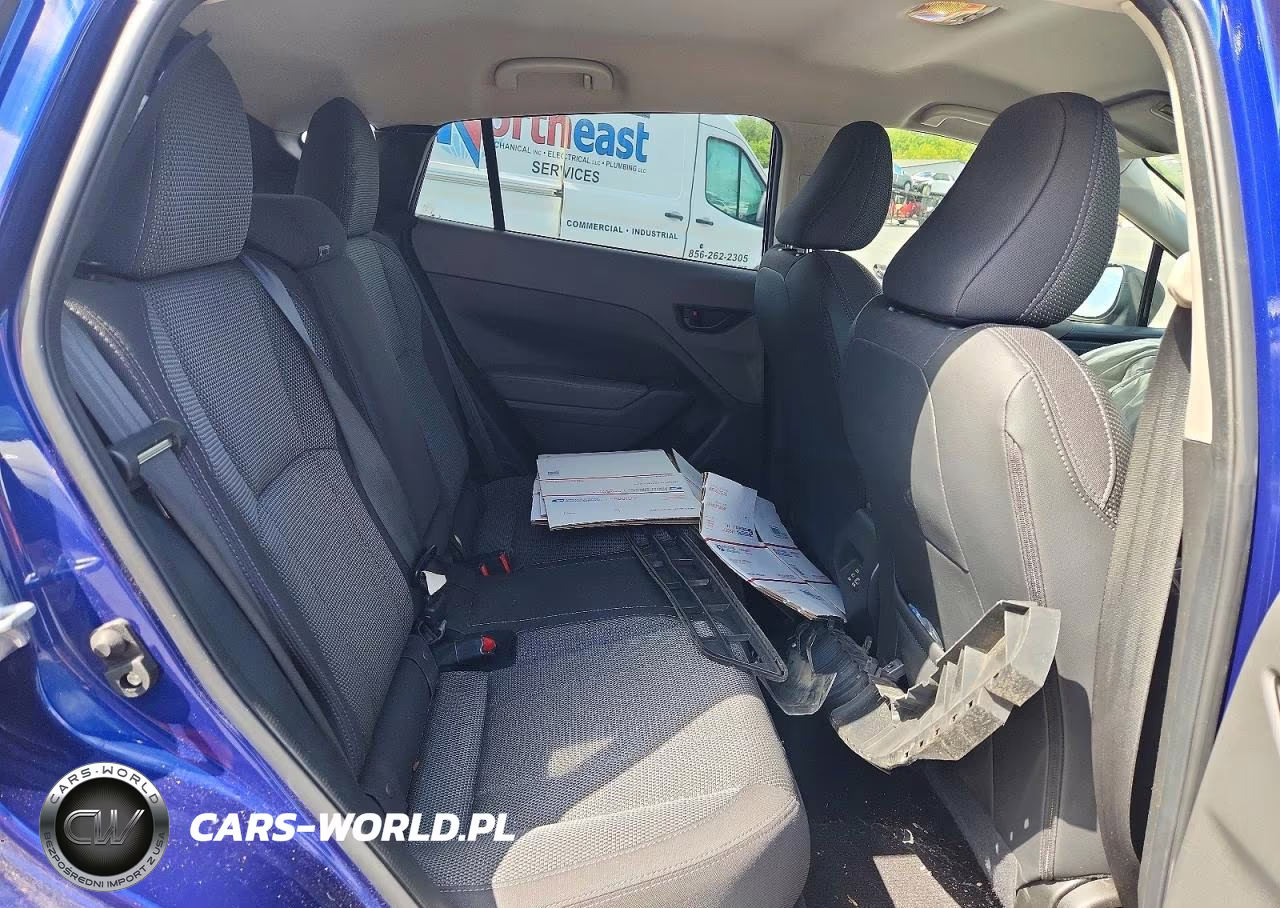 2024 Subaru Crosstrek Premium VIN:JF2GUADC8RH276276 - 11
