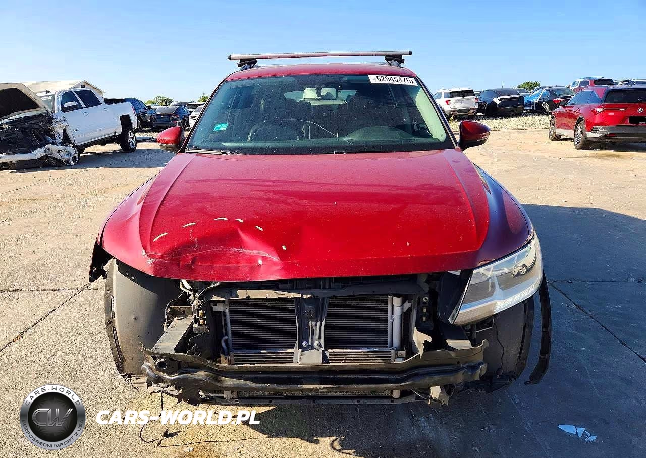 2018 Volkswagen Tiguan S VIN:3VV1B7AX3JM191903 - 5
