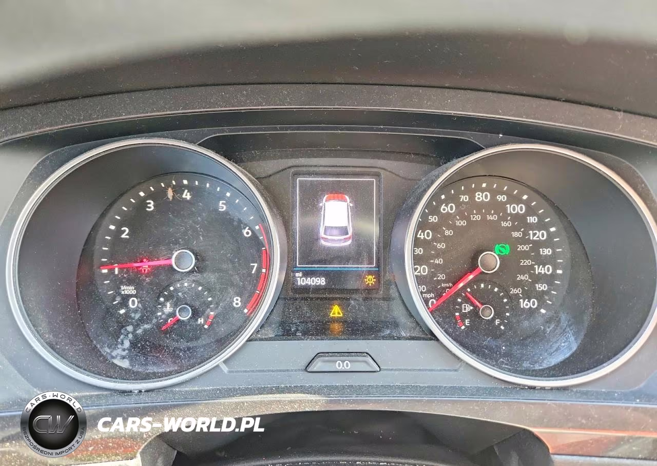 2018 Volkswagen Tiguan S VIN:3VV1B7AX3JM191903 - 9