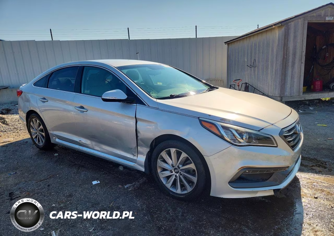 2017 Hyundai Sonata Sport VIN:5NPE34AF9HH467195 - 4
