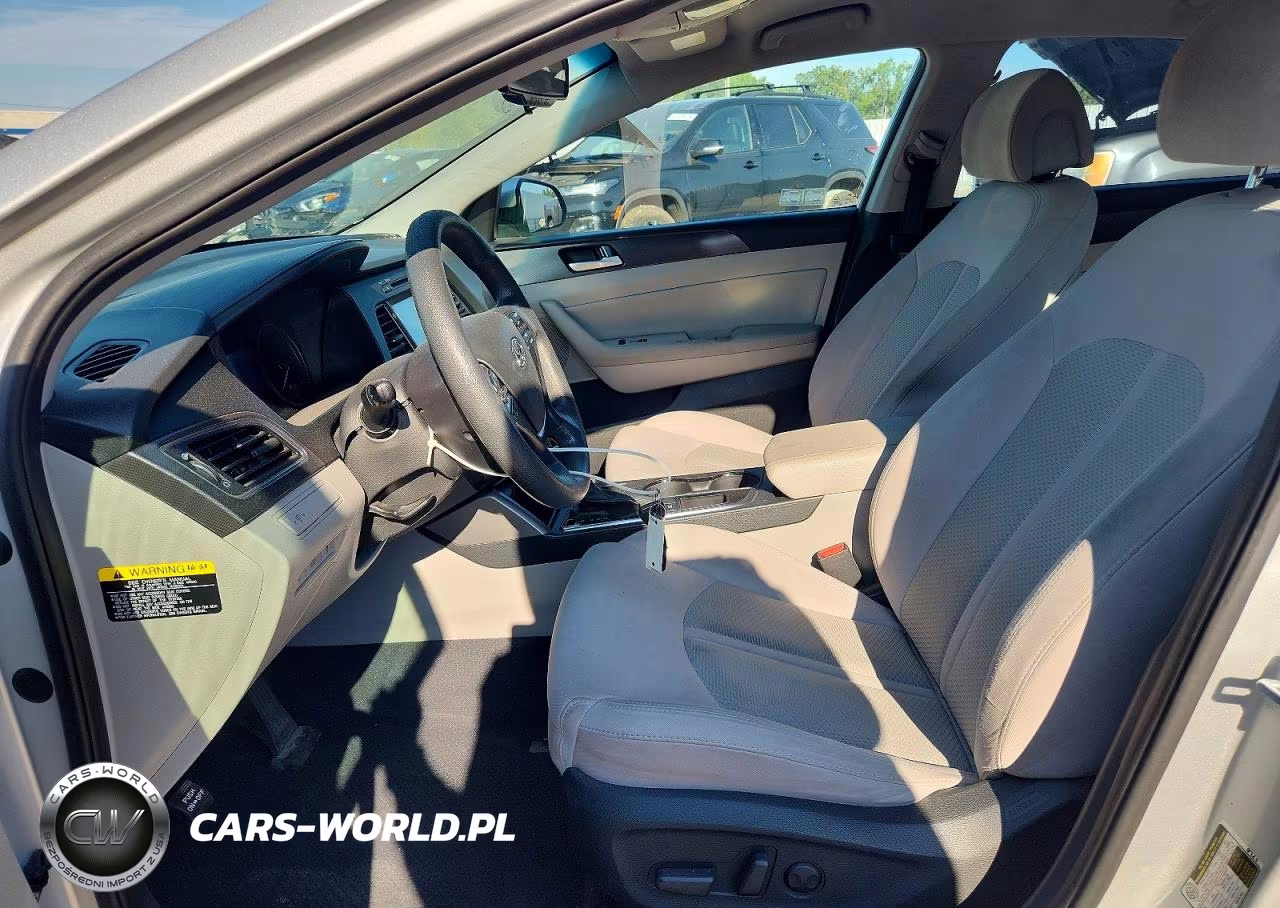 2017 Hyundai Sonata Sport VIN:5NPE34AF9HH467195 - 7