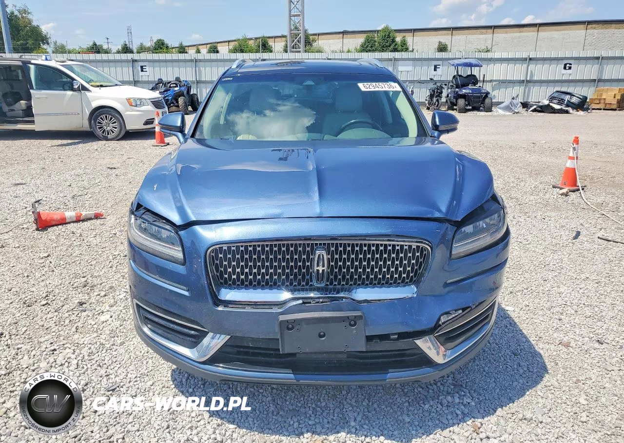 2019 Lincoln Nautilus Reserve VIN:2LMPJ8LPXKBL41975 - 5
