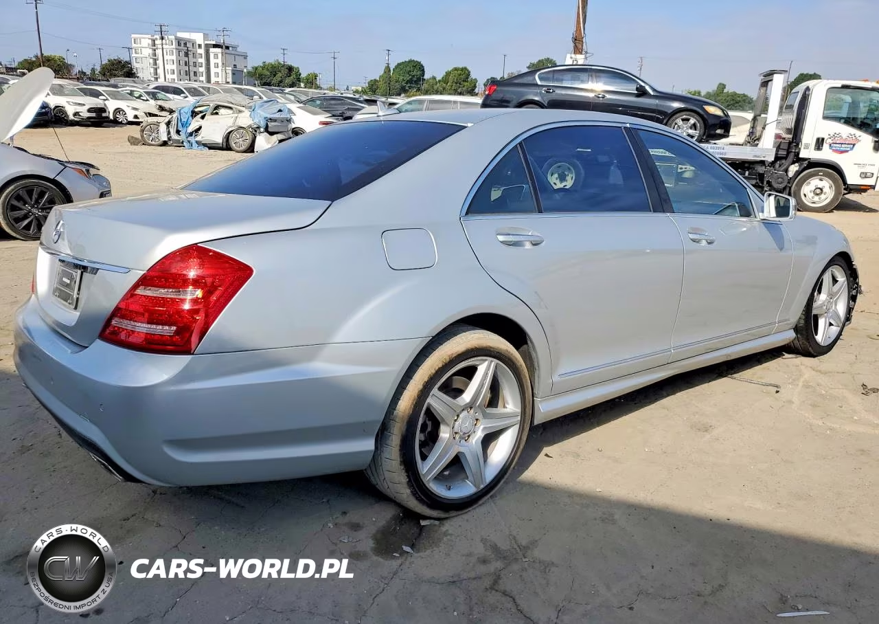 2011 Mercedes-Benz S 550 VIN:WDDNG7BB8BA386842 - 3