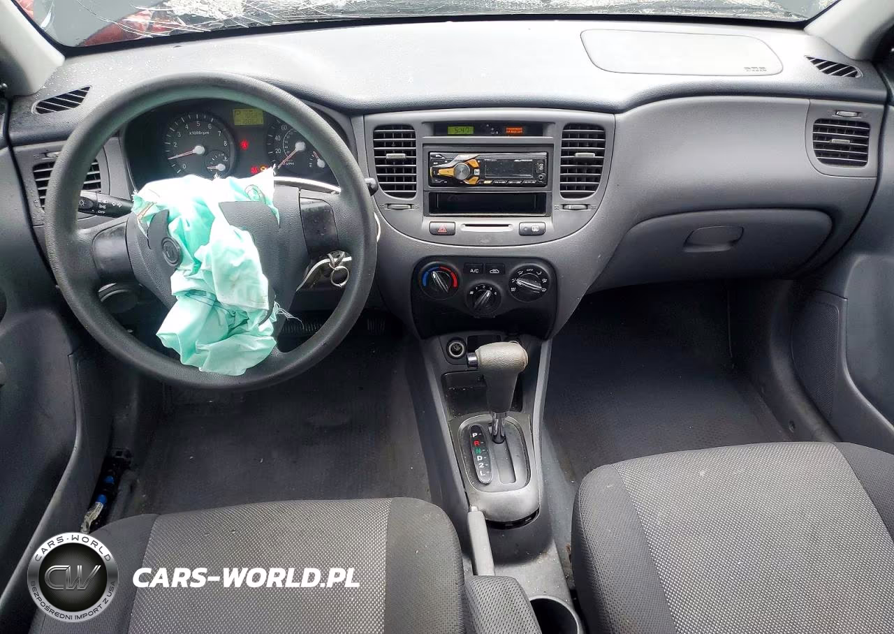 2006 Kia Rio Base VIN:KNADE123166136575 - 8