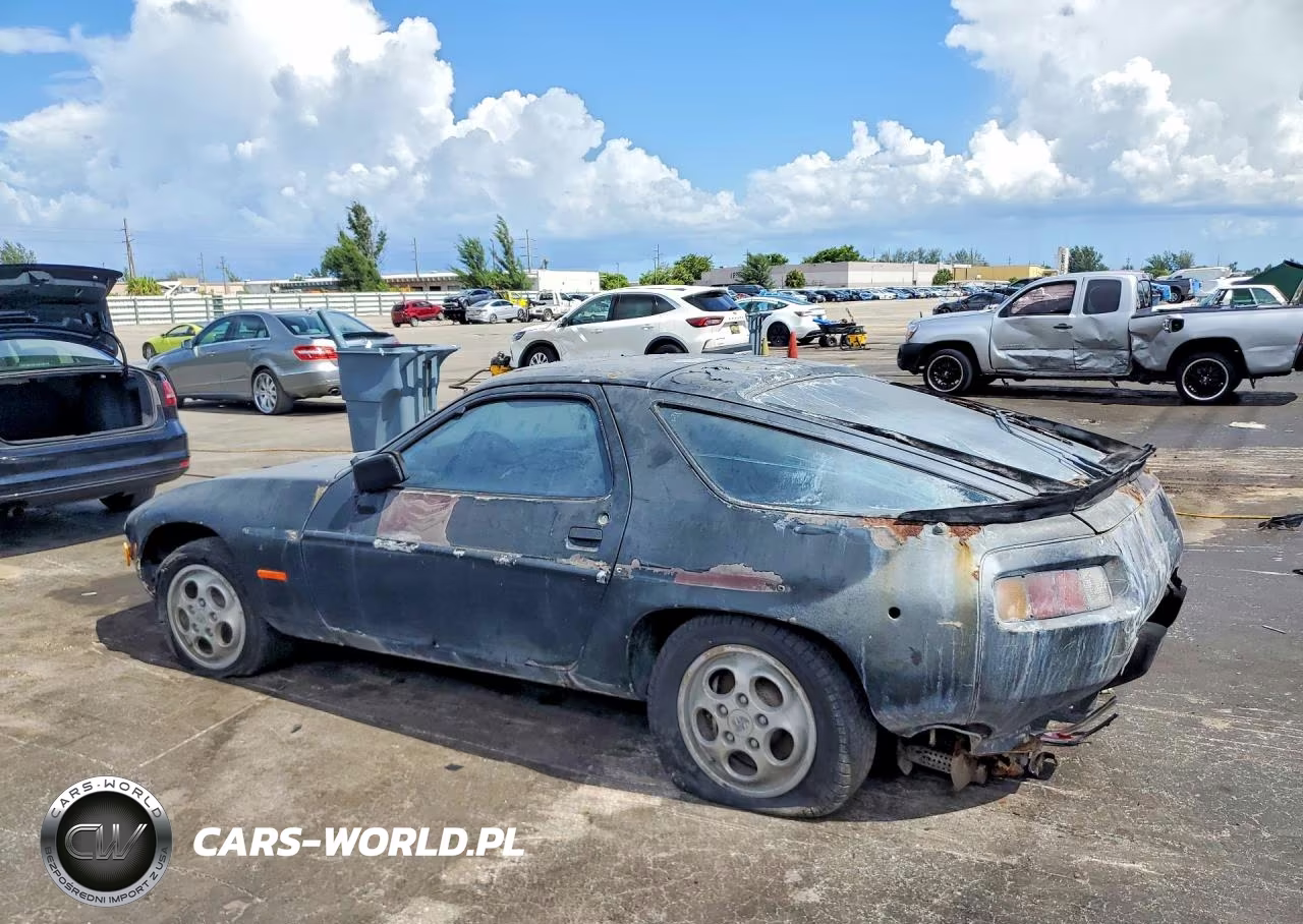 1983 Porsche 928 VIN:WP0ZZZ92ZDS840133 - 2