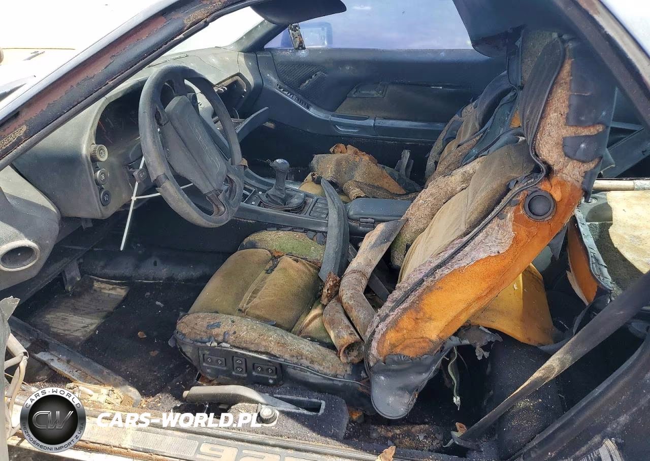 1983 Porsche 928 VIN:WP0ZZZ92ZDS840133 - 7