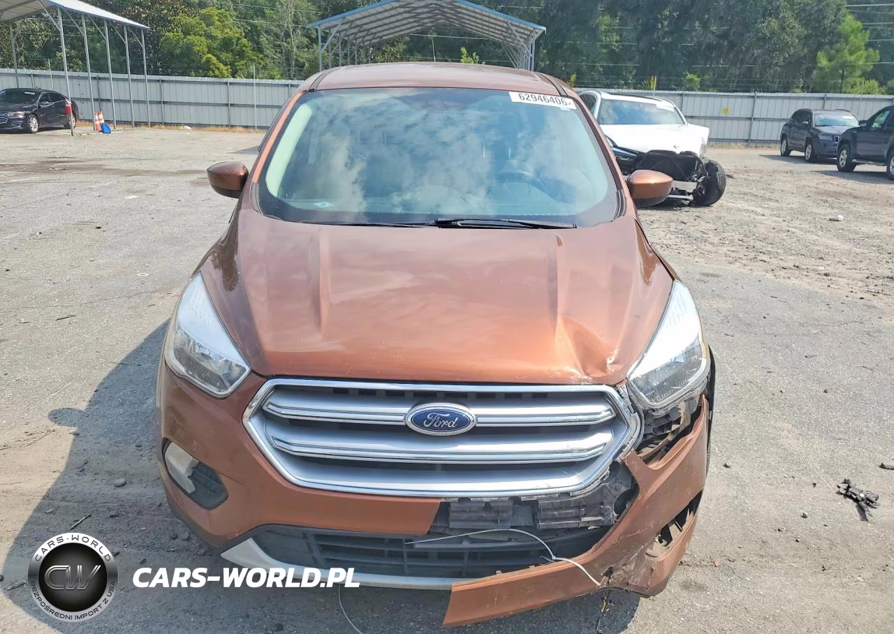 2017 Ford Escape Se VIN:1FMCU0GD5HUB73460 - 5