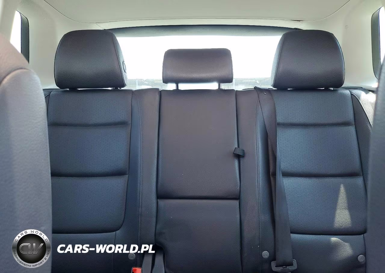 2015 Volkswagen Tiguan S VIN:WVGBV7AX5FW520078 - 10