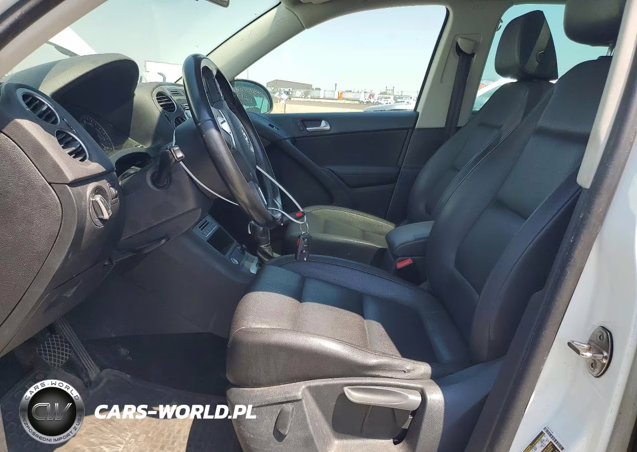 2015 Volkswagen Tiguan S VIN:WVGBV7AX5FW520078 - 7