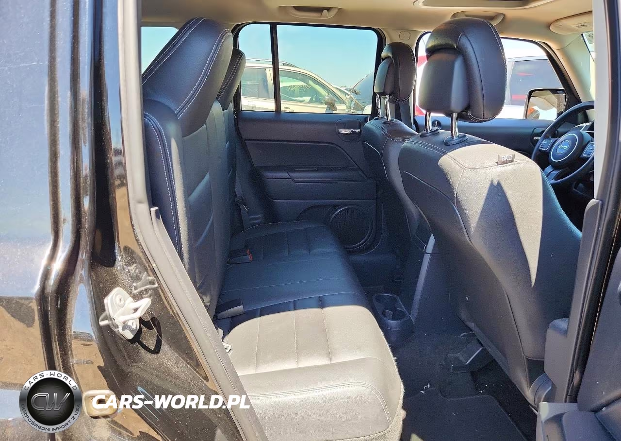 2015 Jeep Patriot Latitude VIN:1C4NJRFBXFD412153 - 10