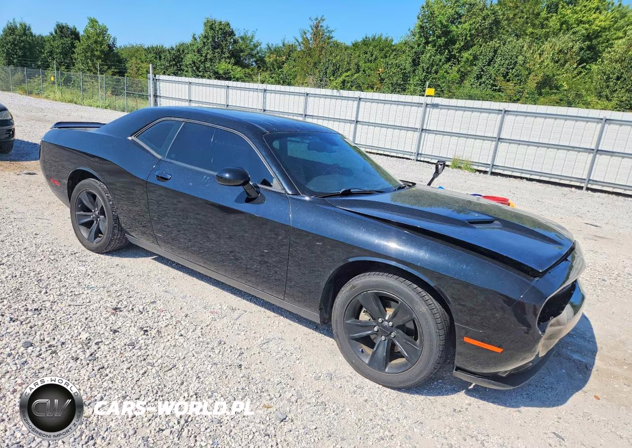 2021 Dodge Challenger Sxt VIN:2C3CDZAG2MH542711 - 4