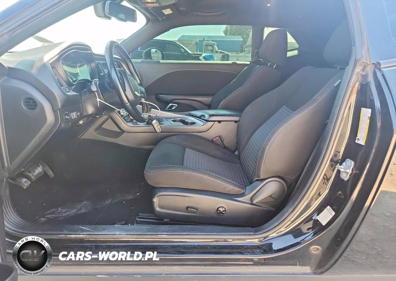 2021 Dodge Challenger Sxt VIN:2C3CDZAG2MH542711 - 7