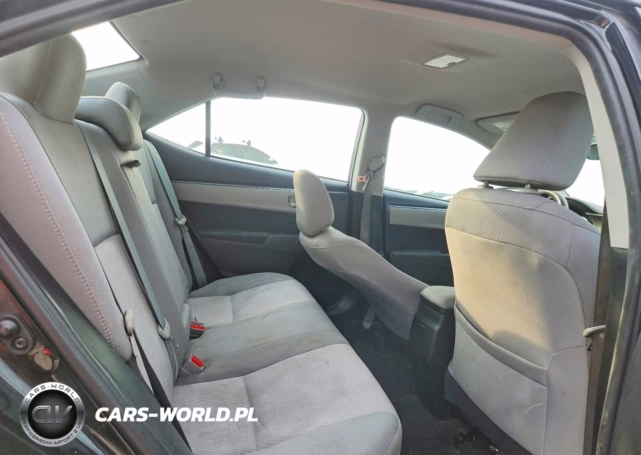 2015 Toyota Corolla Le VIN:5YFBURHEXFP318689 - 10
