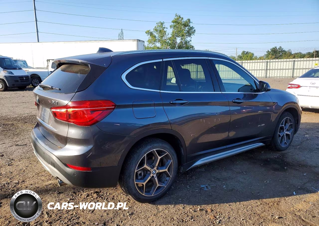 2017 BMW X1 xDrive28I VIN:WBXHT3Z3XH4A65618 - 3