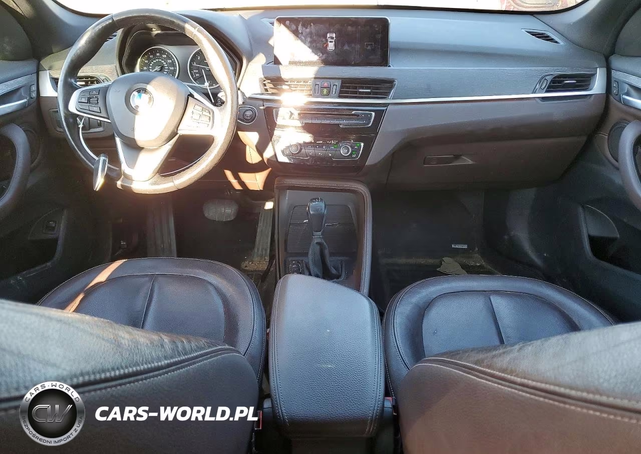2017 BMW X1 xDrive28I VIN:WBXHT3Z3XH4A65618 - 8