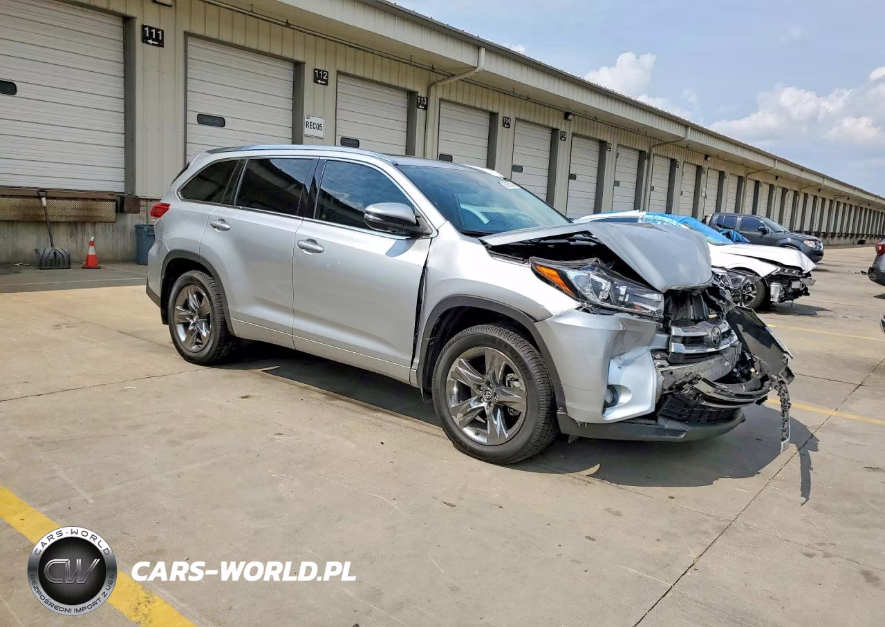2018 Toyota Highlander Limited Platinum VIN:5TDDZRFH1JS871609 - 4