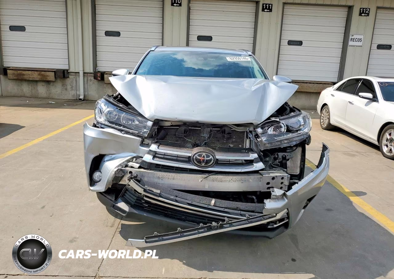 2018 Toyota Highlander Limited Platinum VIN:5TDDZRFH1JS871609 - 5