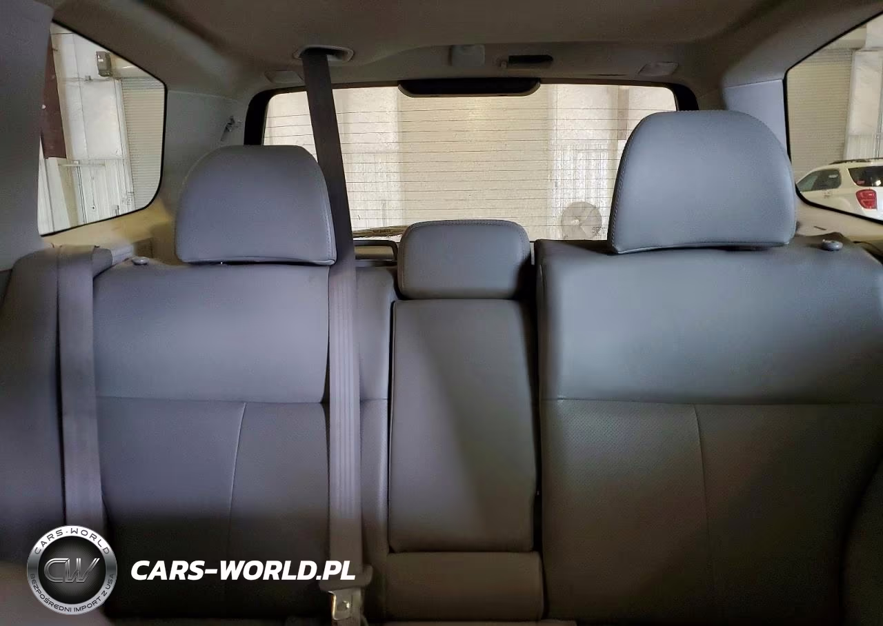 2011 Subaru Forester Limited VIN:JF2SHAEC2BH763637 - 10
