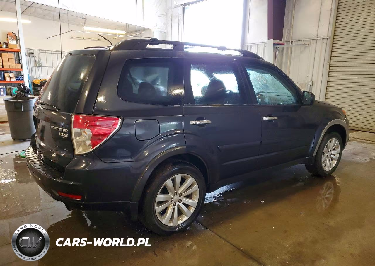 2011 Subaru Forester Limited VIN:JF2SHAEC2BH763637 - 3