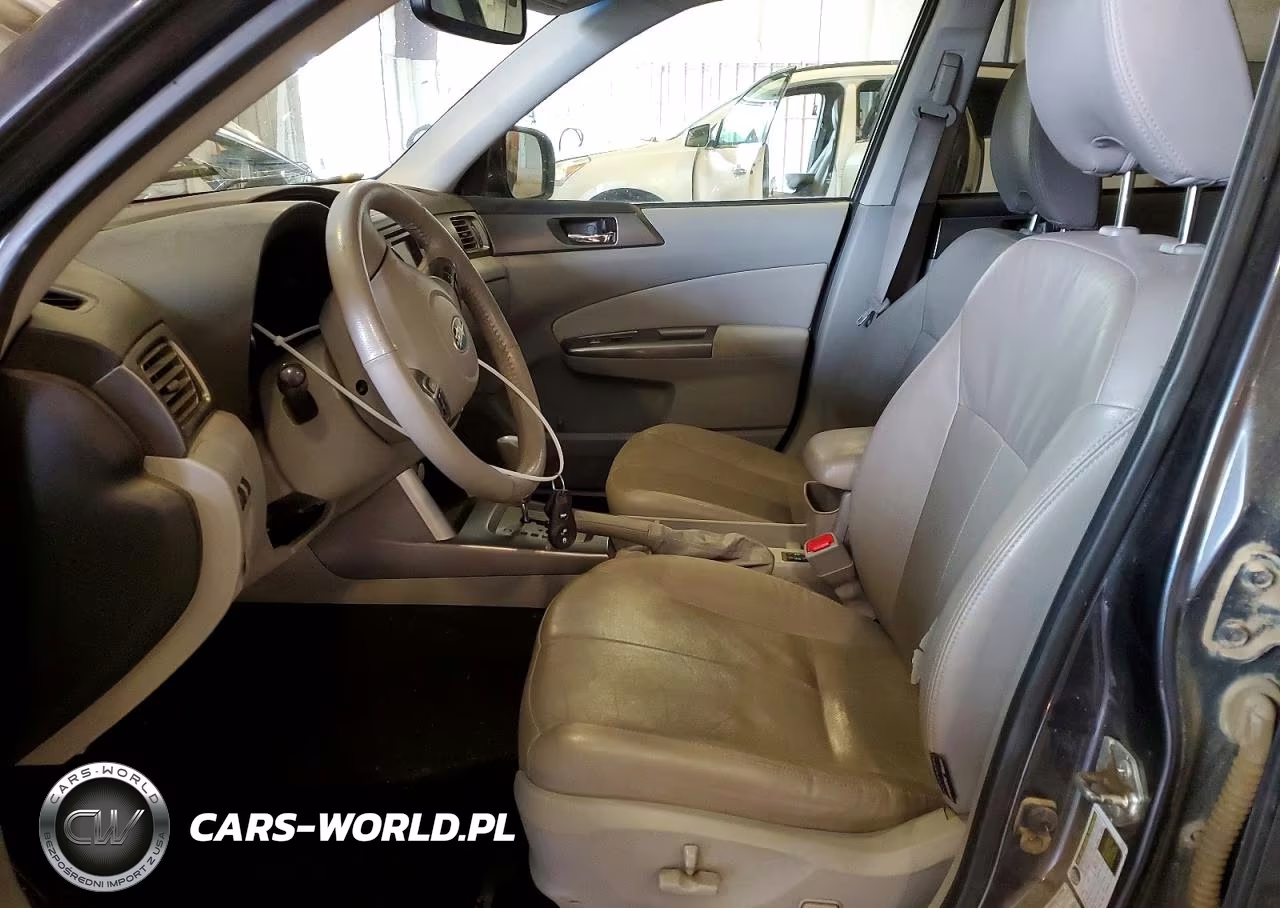 2011 Subaru Forester Limited VIN:JF2SHAEC2BH763637 - 7