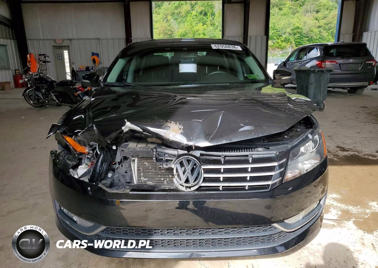 2014 Volkswagen Passat Sel VIN:1VWCT7A3XEC110160 - 5
