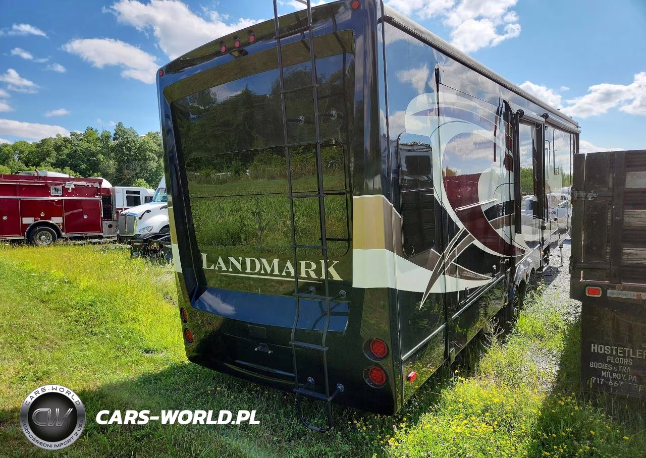 2018 Heartland Landmark Camper VIN:5SFBG4222JE352881 - 3