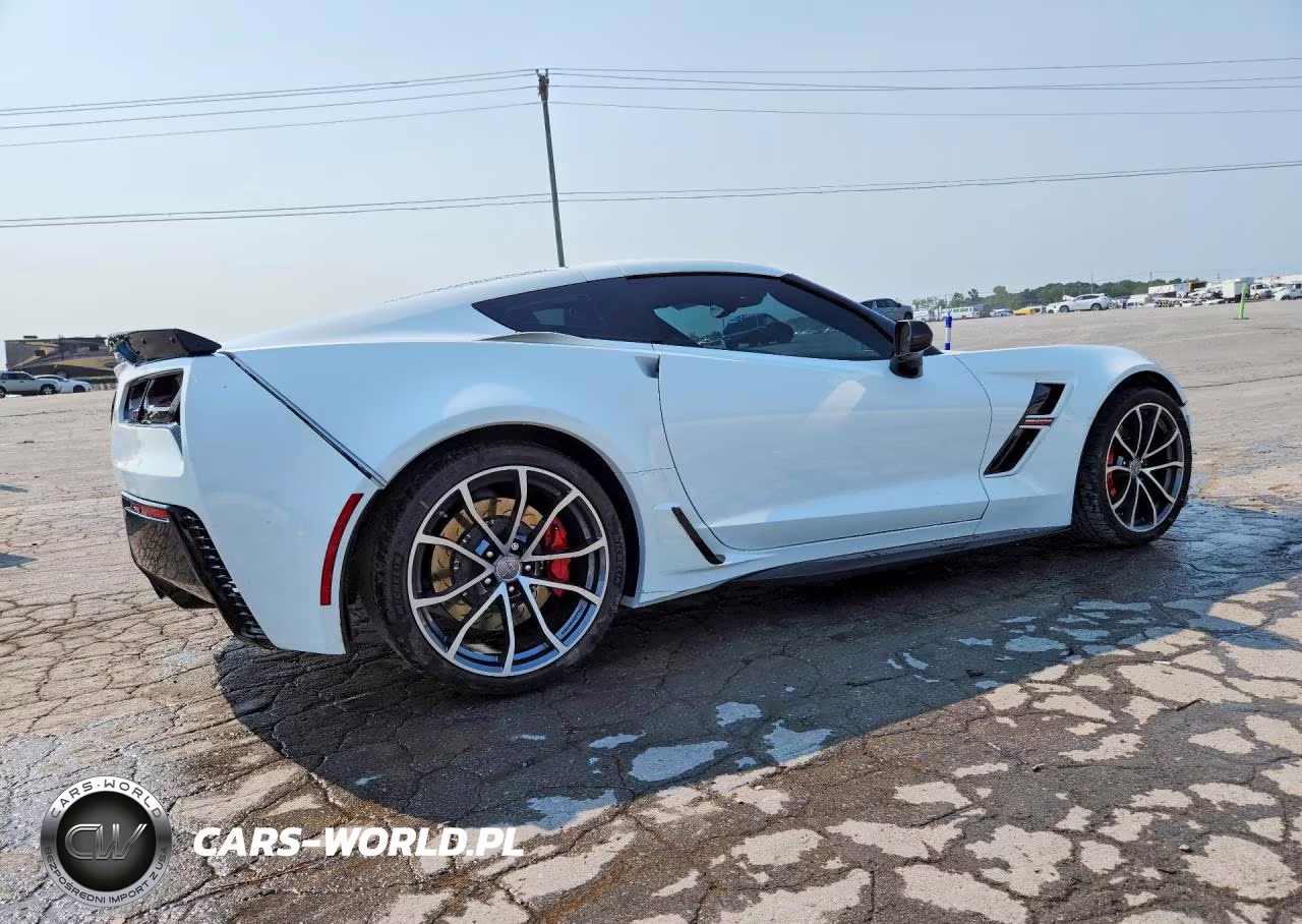 2019 Chevrolet Corvette Grand Sport 1Lt VIN:1G1YV2D75K5107759 - 3