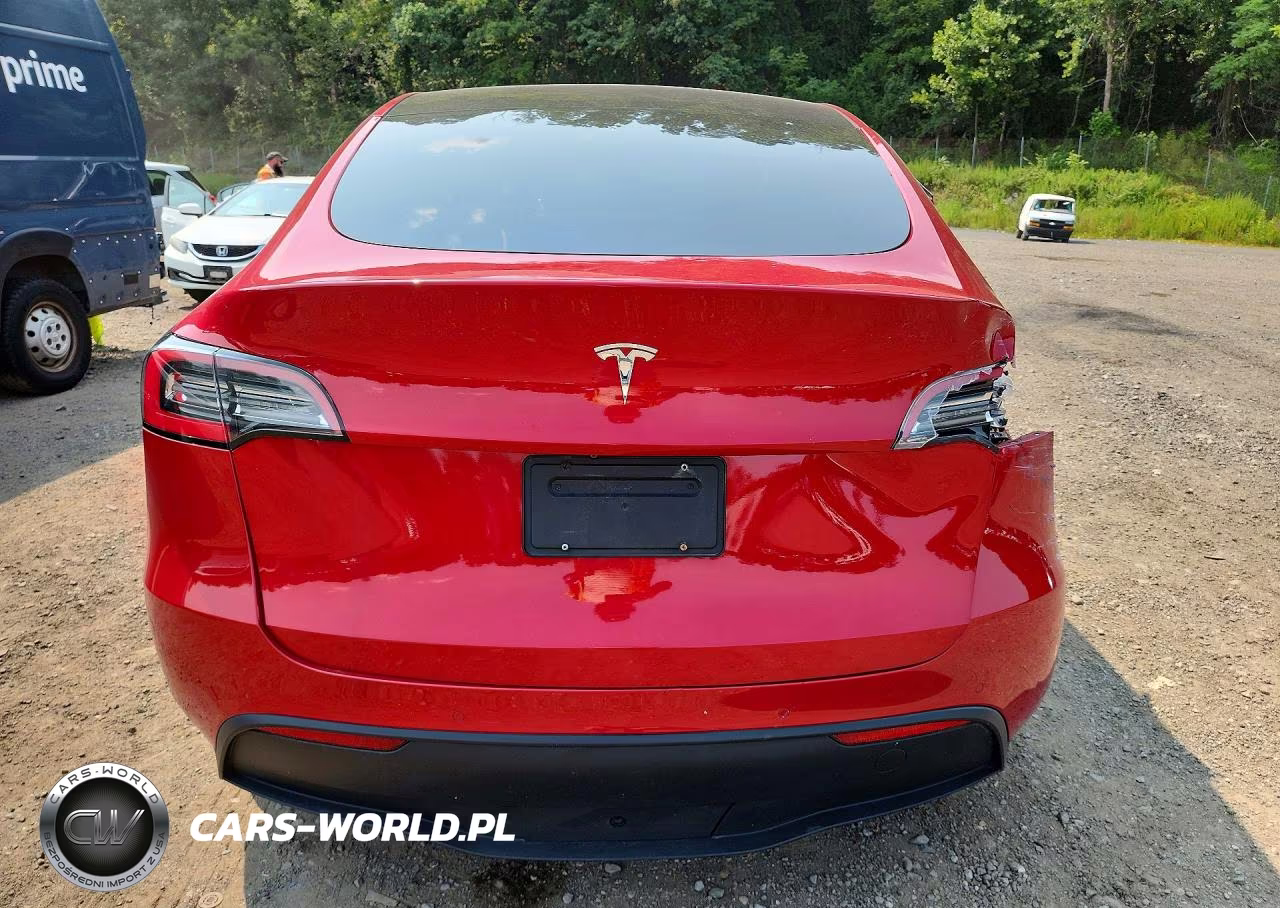 2021 Tesla Model Y VIN:5YJYGDED5MF116559 - 6
