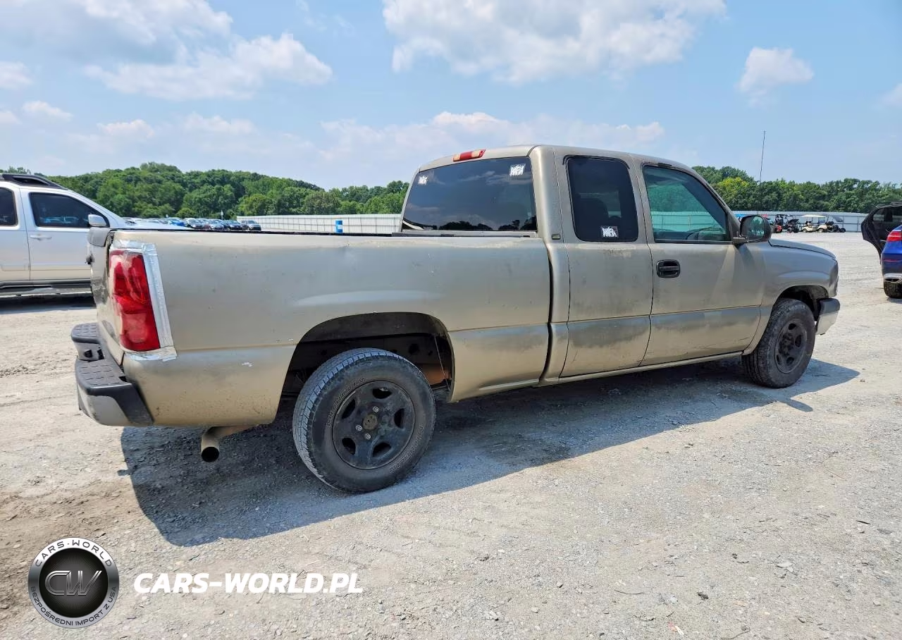 2003 Chevrolet Silverado C1500 VIN:2GCEC19X131399965 - 3
