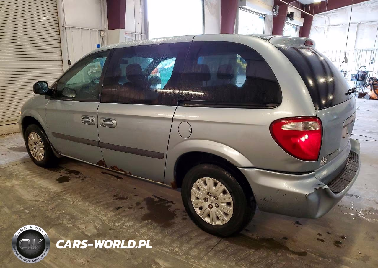 2005 Chrysler Town & Country VIN:1C4GP45R75B437207 - 2