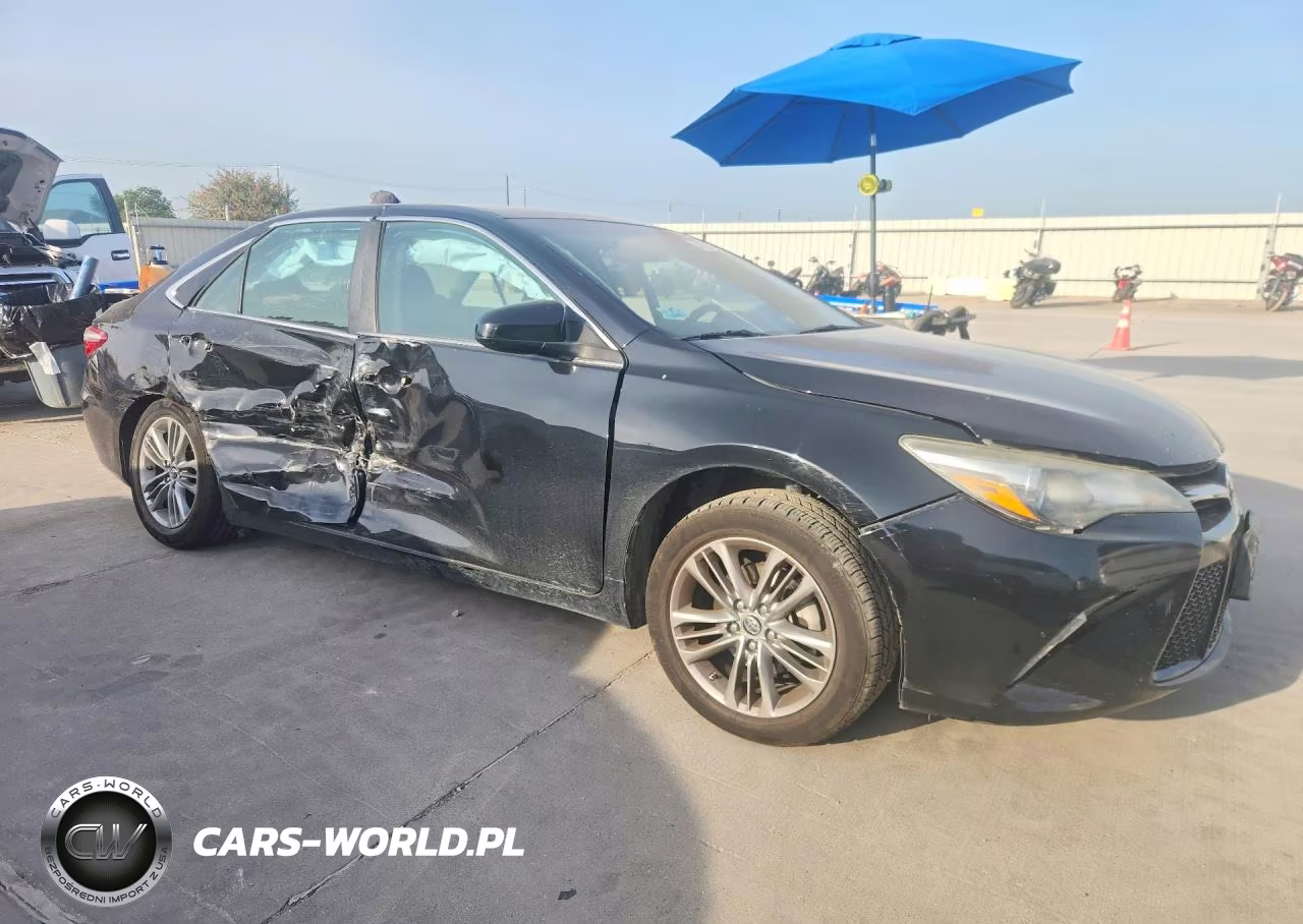 2015 Toyota Camry Se VIN:4T1BF1FK0FU910069 - 4