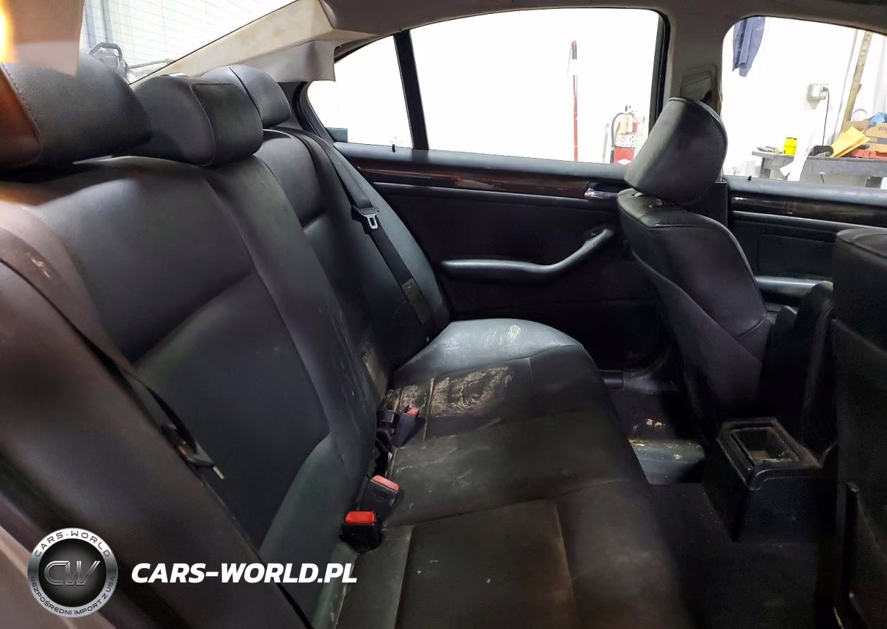 2003 BMW 325 Xi VIN:WBAEU334X3PF59450 - 10