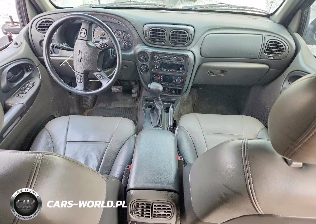2002 Chevrolet Trailblazer VIN:1GNDT13SX22320470 - 8