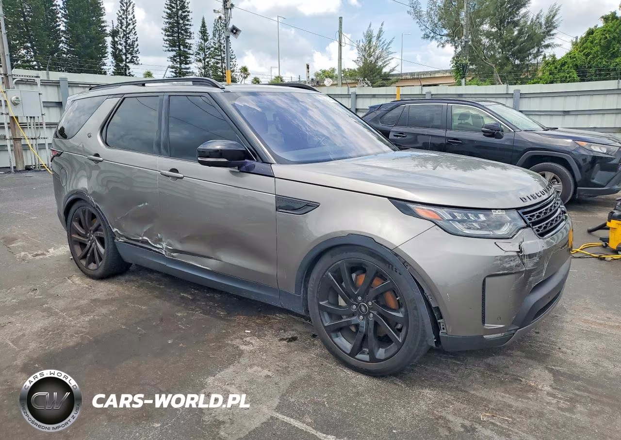 2018 Land Rover Discovery Hse Luxury VIN:SALRT2RVXJA059313 - 4